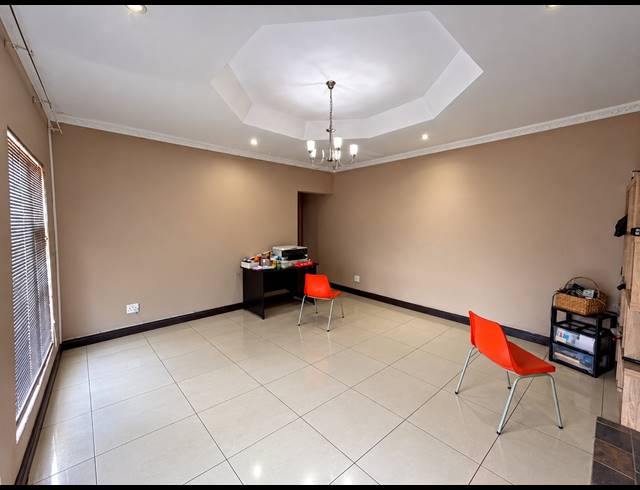 4 BEDROOM HOUSE FOR SALE IN VANDERBIJLPARK SE 7